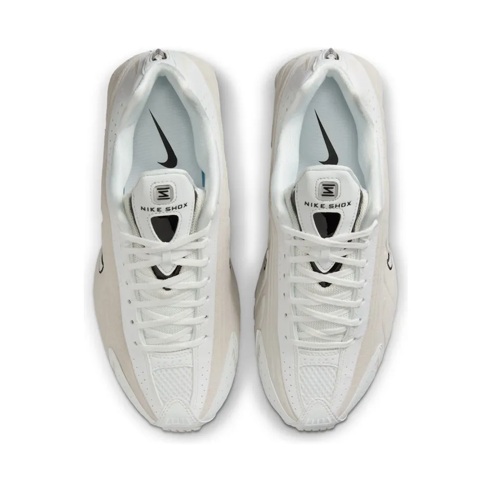 Nike Shox R4 “White Black Suede” (HQ7739-100)