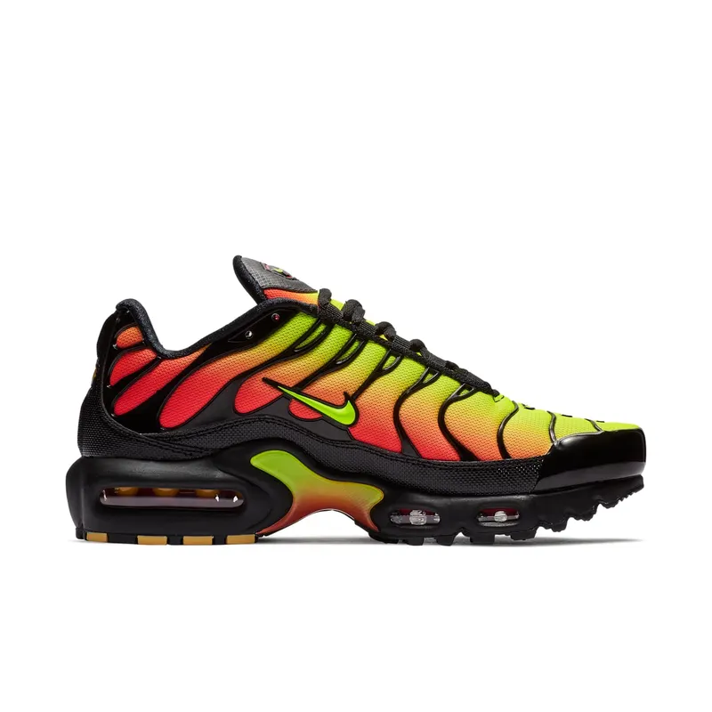 Nike Air Max Plus Black Volt Solar Red (W) Black/Volt-Solar Red (AQ9979-001)