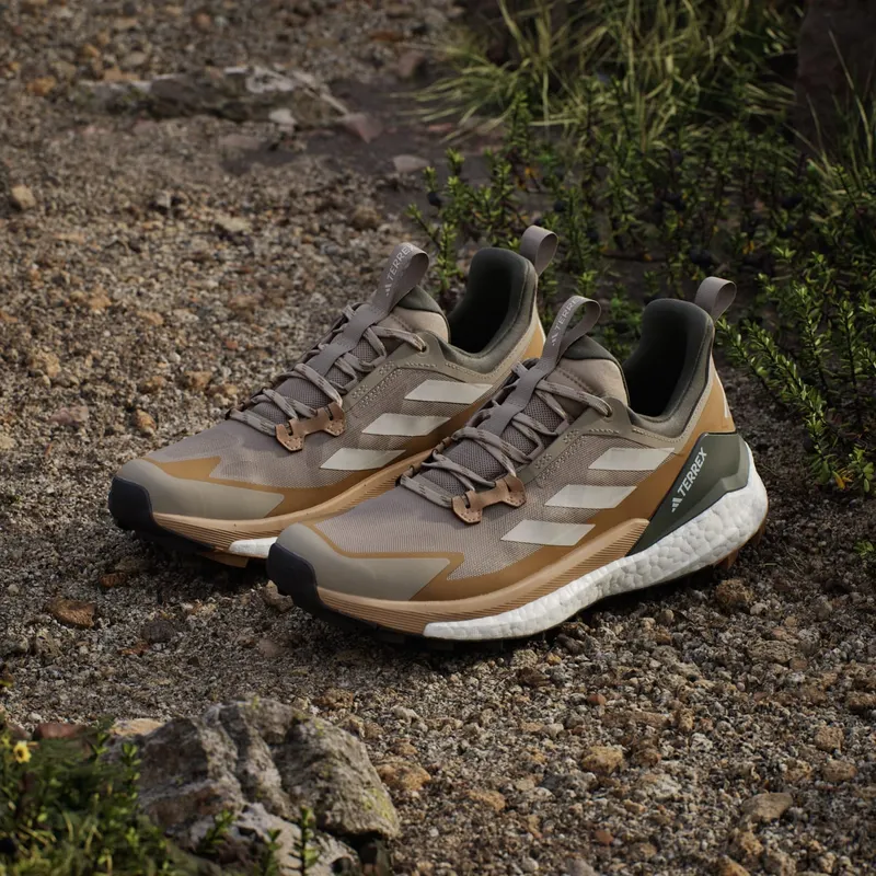 adidas Terrex Free Hiker 2 0 Low Hiking Blanch Cargo Beige Bronze Strata (JQ9904)
