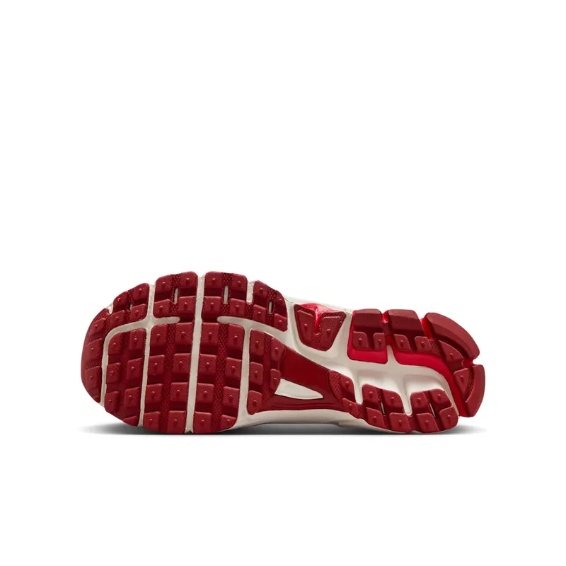 Nike Vomero 5 SE GS “Sail Crimson University Red” (IB5727-100)