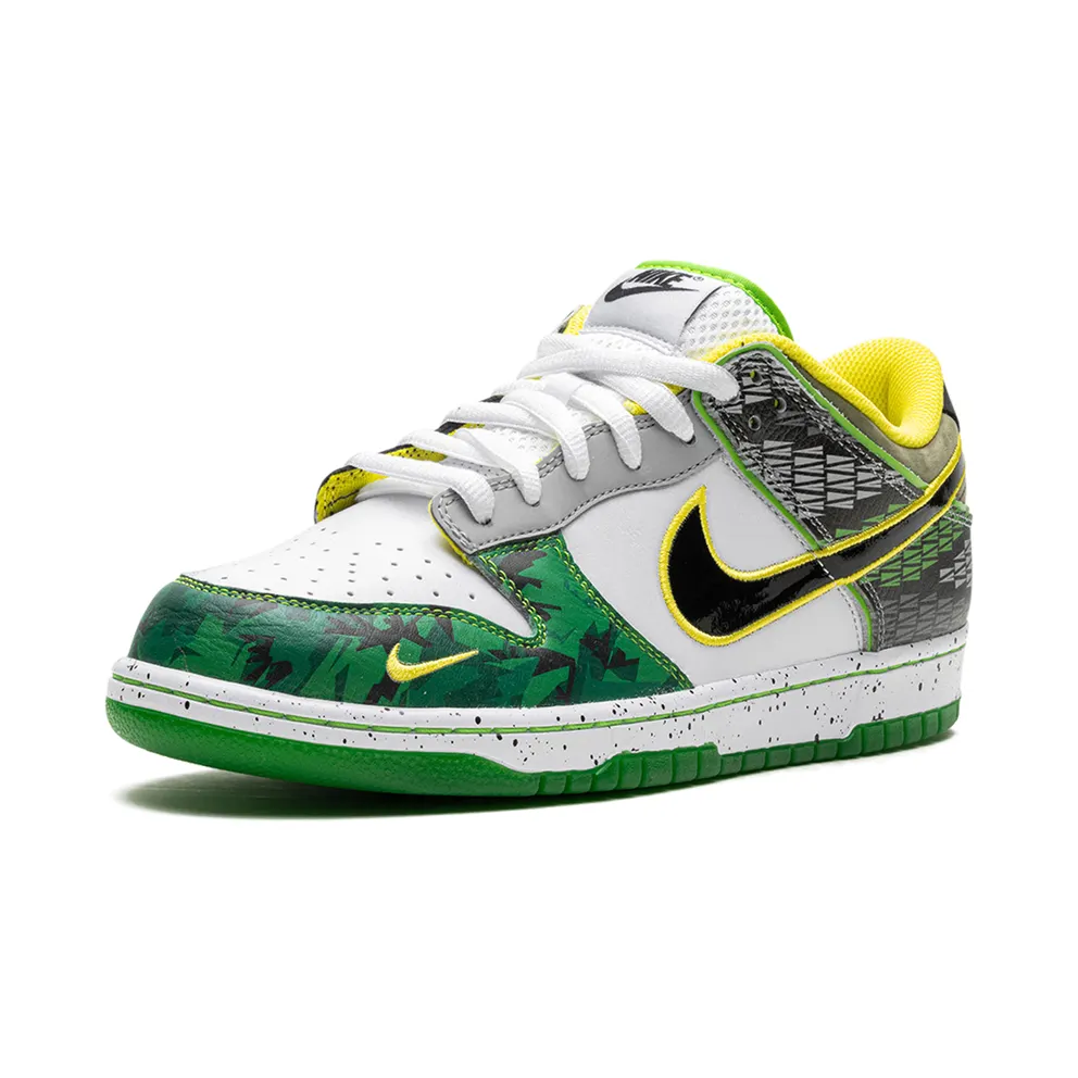 Nike Dunk Low “What the Duck Away University of Oregon PE” (HV1454-100)