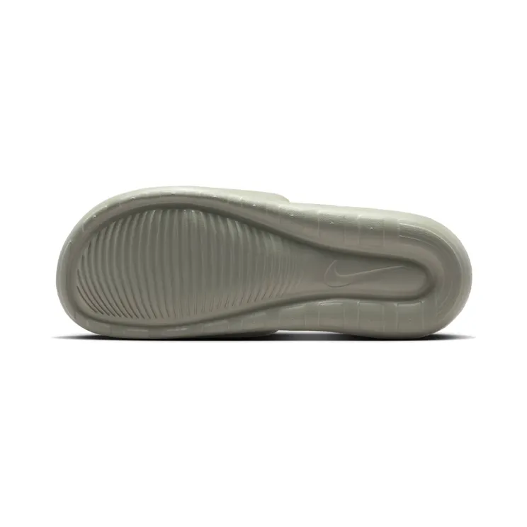 nike-victori-one CN9675-305