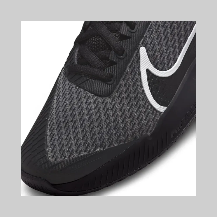 nikecourt DR6192-001