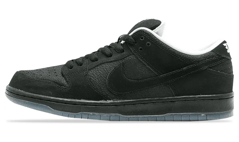 Nike Atlas x SB Dunk Low ’35MM’ Black/Black-Wolf Grey (504750-086)