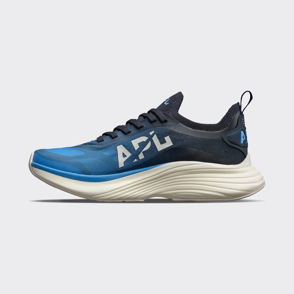 APL Podium “Coastal Blue/Midnight/Ombre” (Dames) (2)