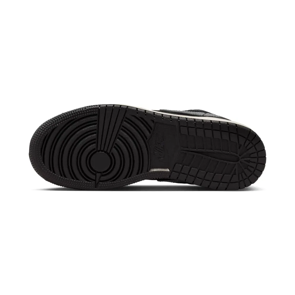 Air Jordan 1 Low SE GS “Black Metallic Gold” (FZ3921-001)