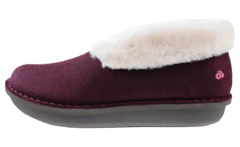 Clarks Milano Step Flow “Low Maroon” (26146034)