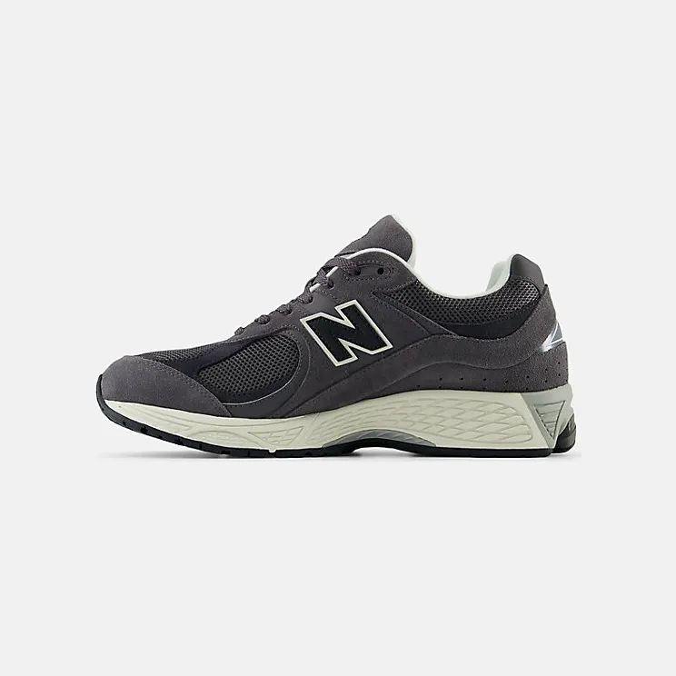new-balance-2002r M2002RFL