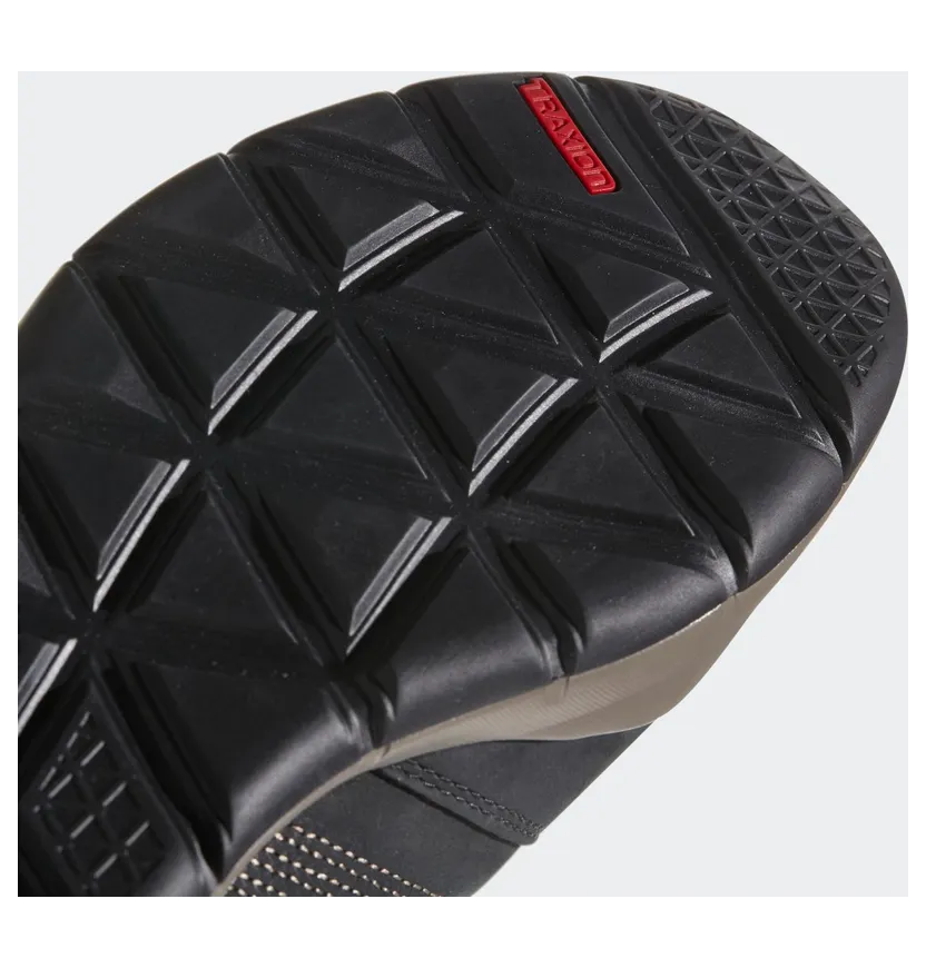 adidas-sneaker M18556