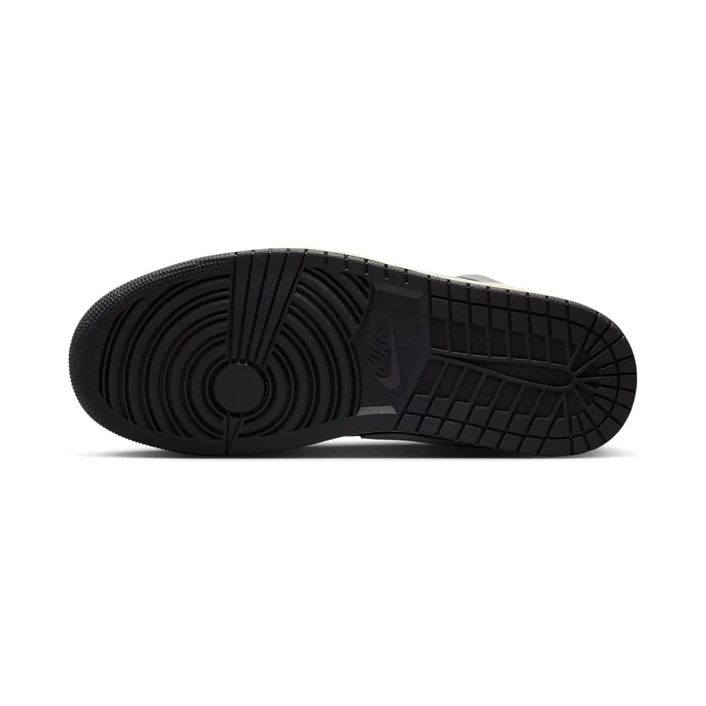 Air Jordan 1 Low SE “Light Smoke Grey” (HQ2010-012)