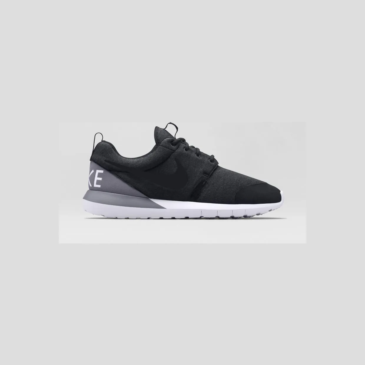 nike-roshe 652804-010