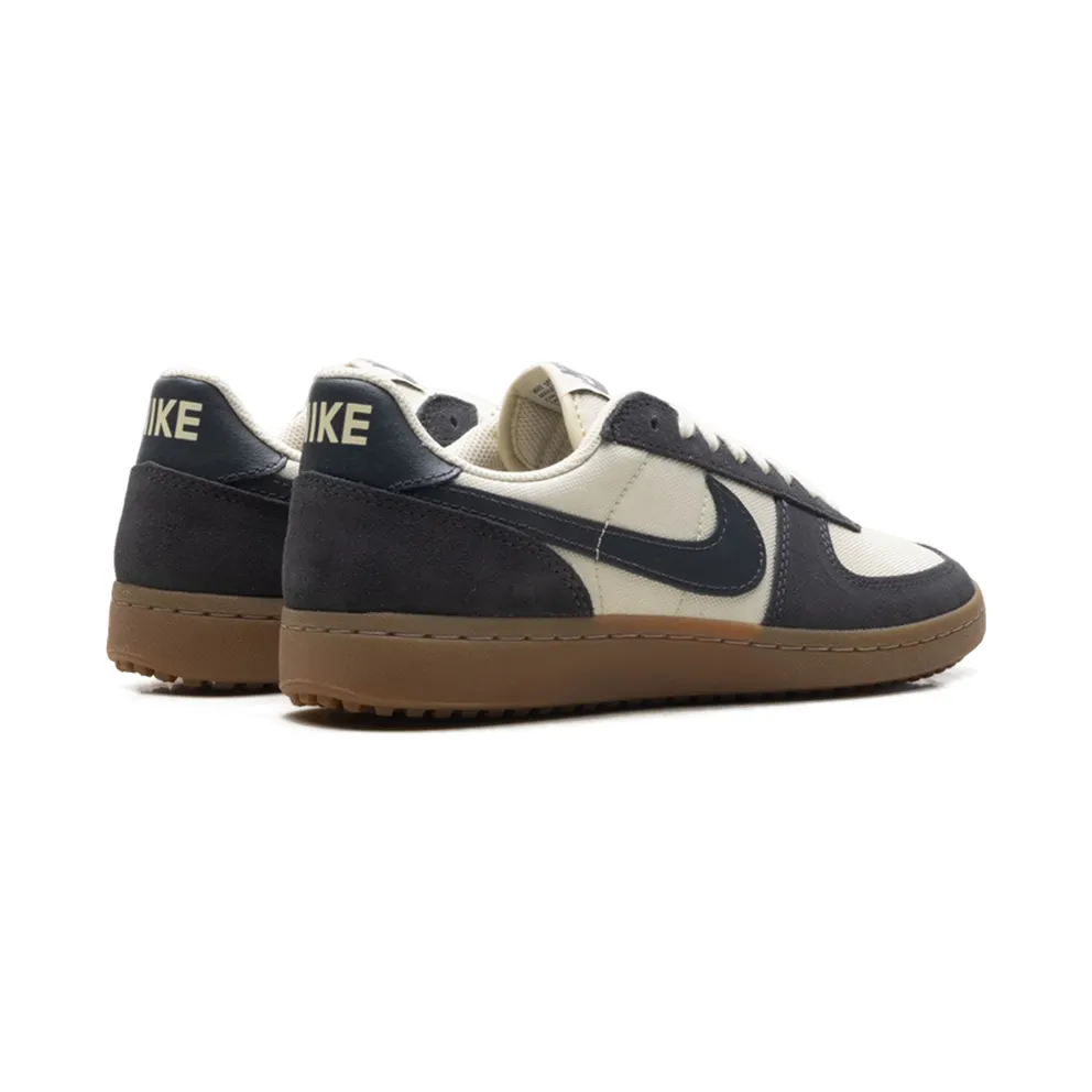 Nike Field General “Light Khaki Anthracite Gum” (HF3165-200)
