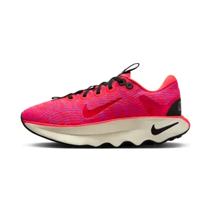 Nike Motiva “Bright Crimson / Fuchsia Dream / Black” (DV1238-600)