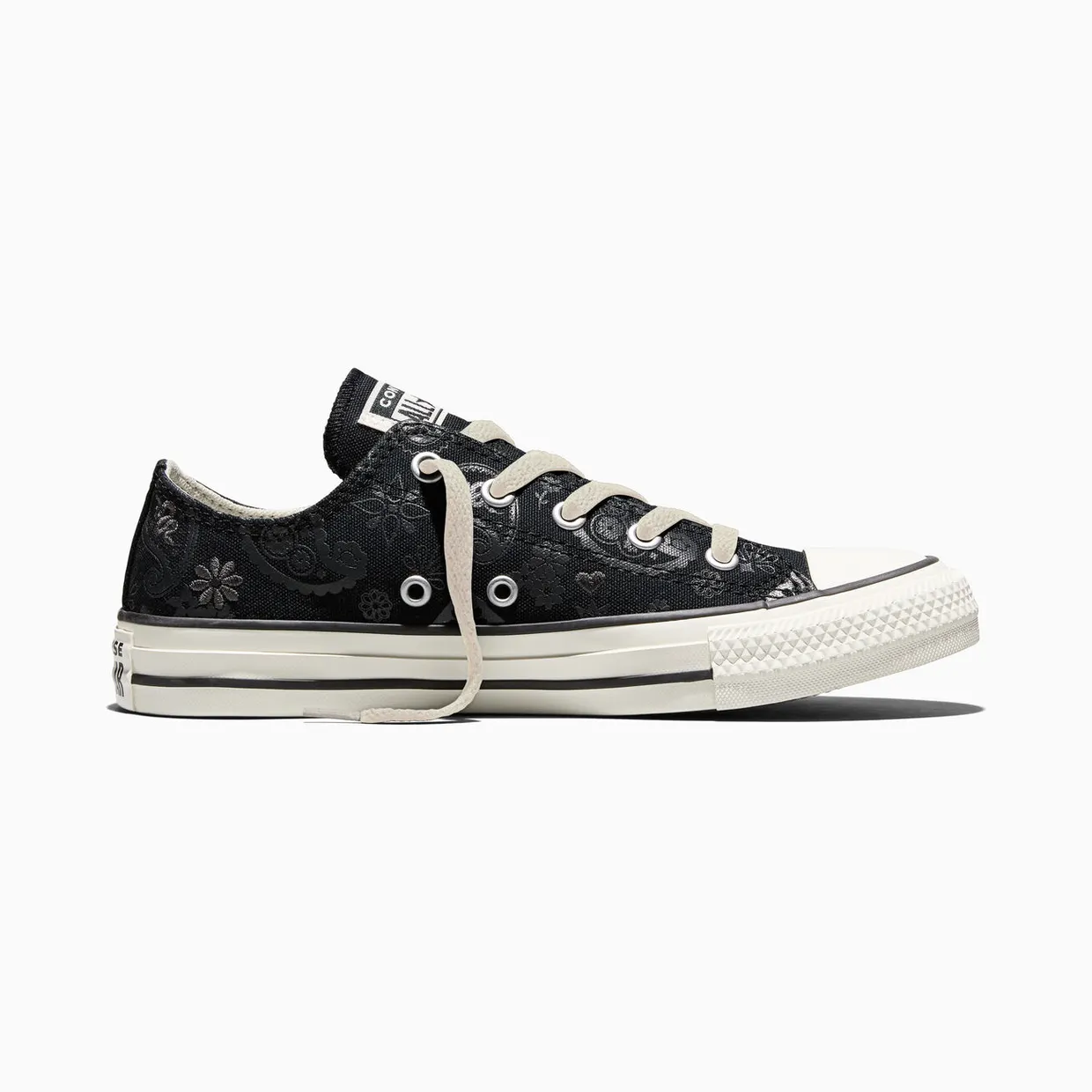 converse-chuck-taylor-all-star A22409C