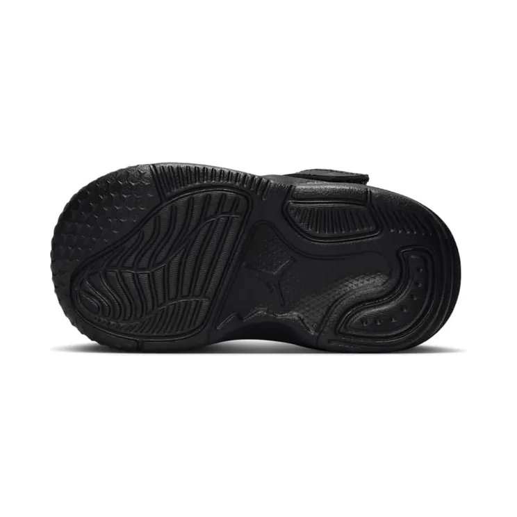 air-jordan-max-aura DZ4355-001