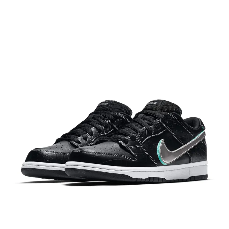 Nike SB x Diamond Supply Co. Dunk Low ‘Black Diamond’ (2018) (BV1310-001)