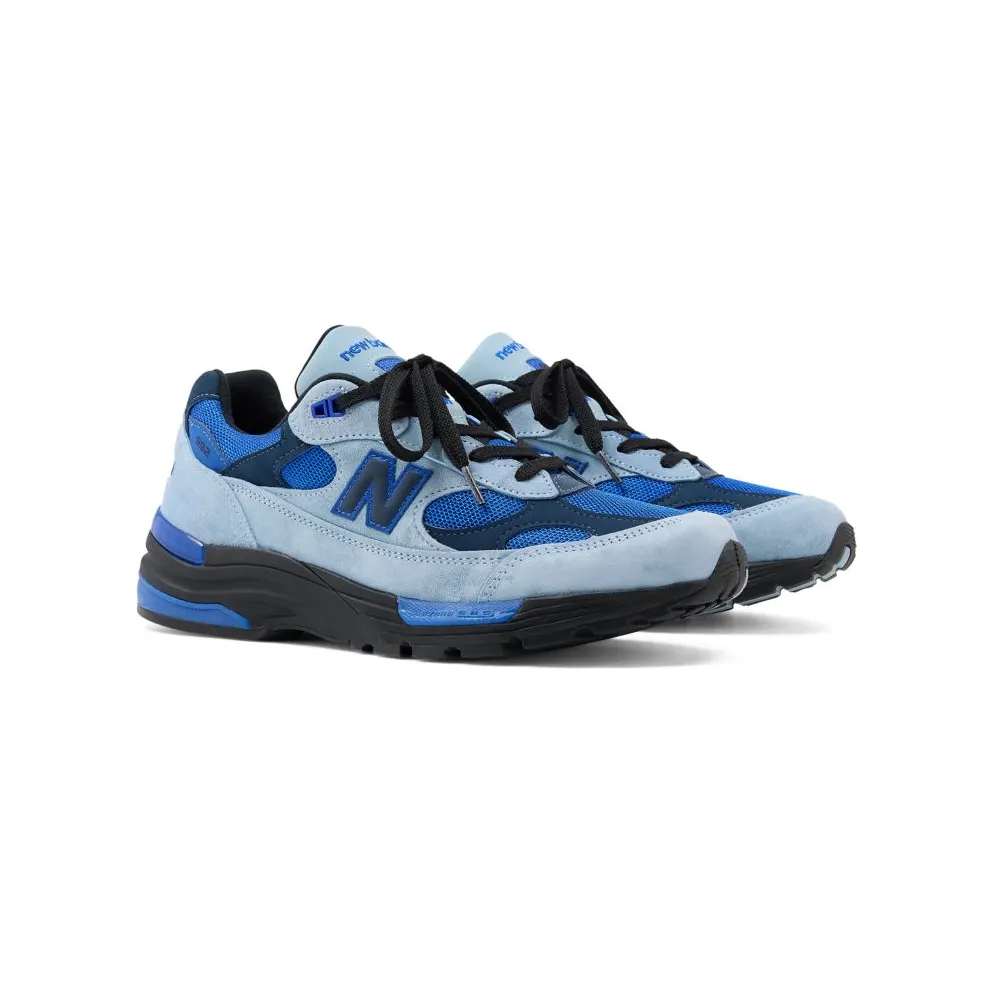 New Balance 992 – “Light Arctic Grey / Black / Blue Gemstone” (U992AR)