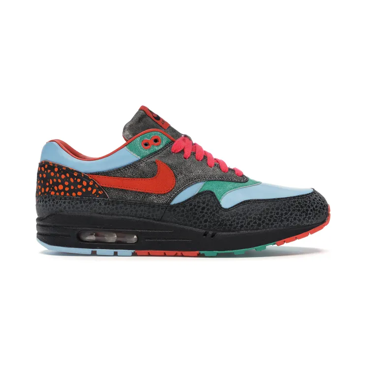 Nike Air Max 1 Supreme Tech Pack