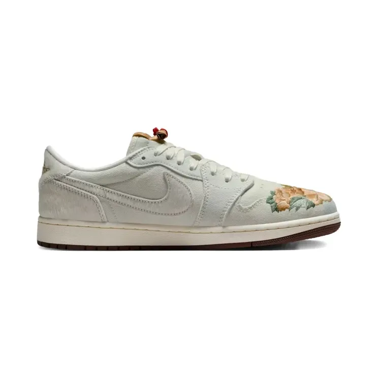 Jordan Air Jordan 1 low-top met geborduurde bloemen “White” (IQ1108)