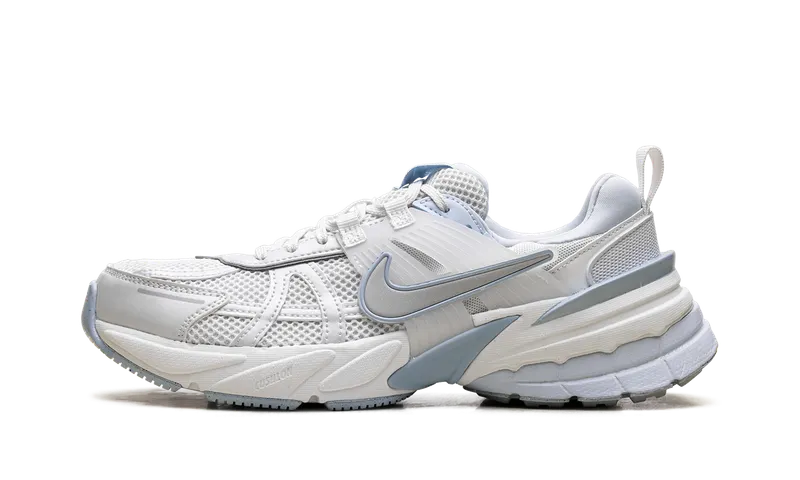 Nike V2K Run “Platinum Tint Summit White Light Smoke Grey” (FD0736-009)