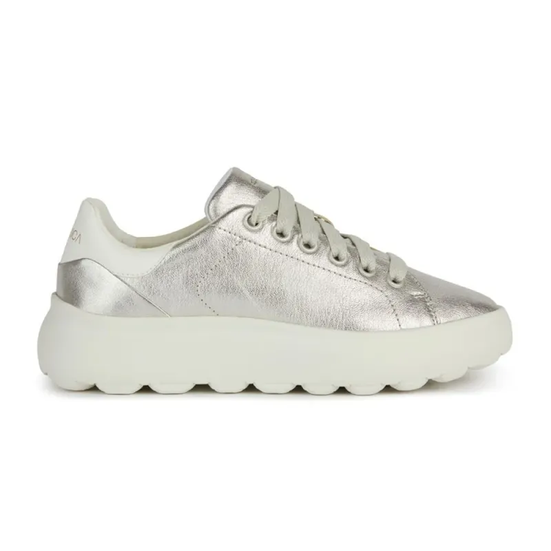 Geox Spherica EC 4.1 im Metallic-Look – Nude (D45TCC0BVBC)