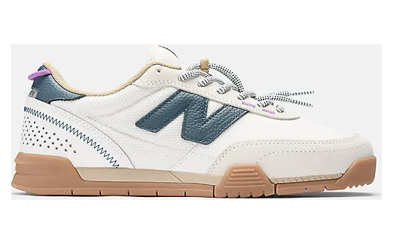 New Balance Numeric 440 v2 NM440WSR