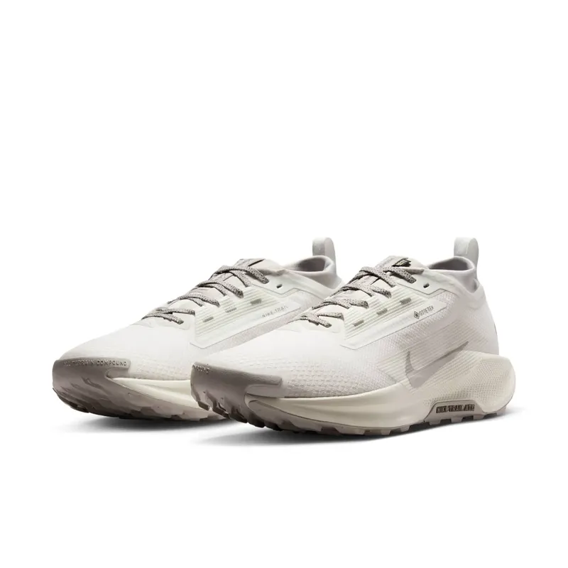Nike React Pegasus Trail 5 Gore-Tex SP “Summit White College Grey Bone” (HQ7494-100)