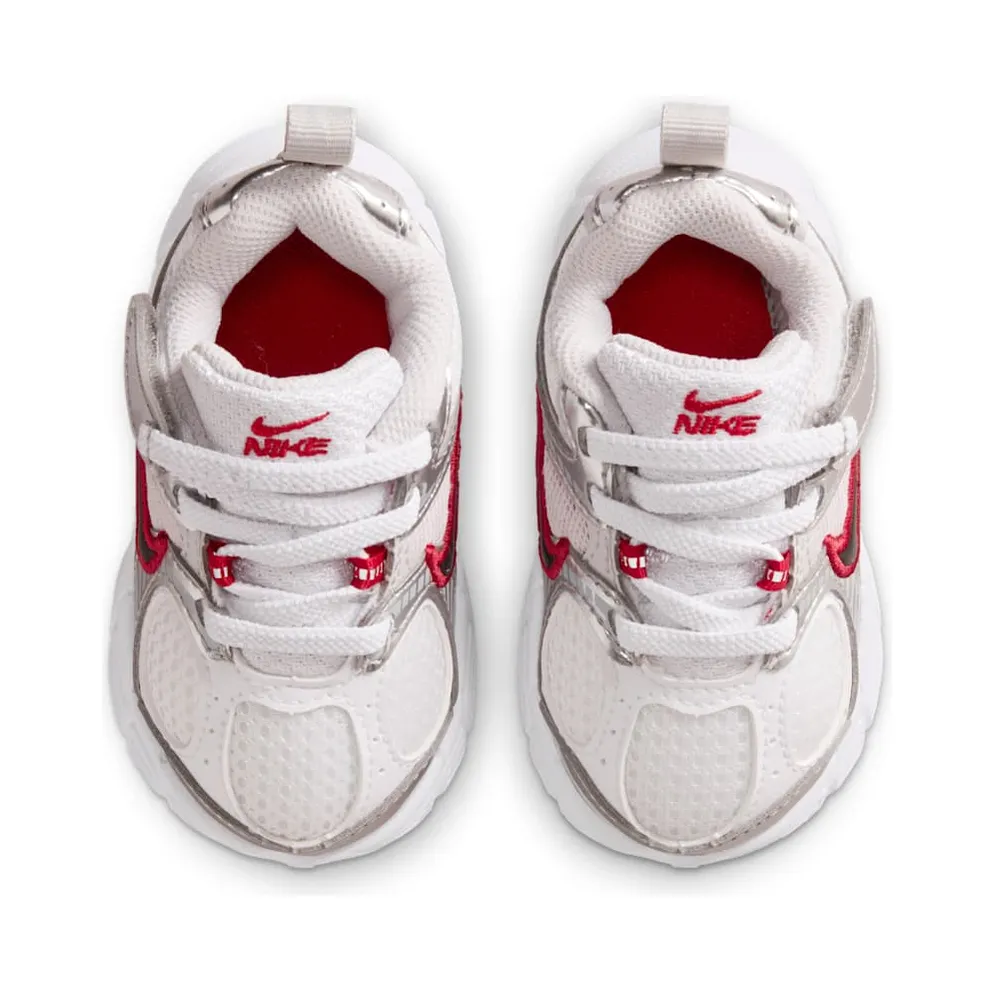 Nike V5 RNR White Gym Red Vast Grey (HQ6413-105)