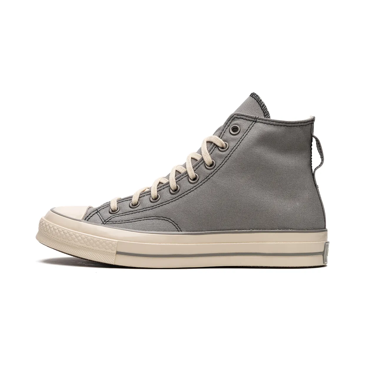 converse-chuck-taylor-all-star A01628C
