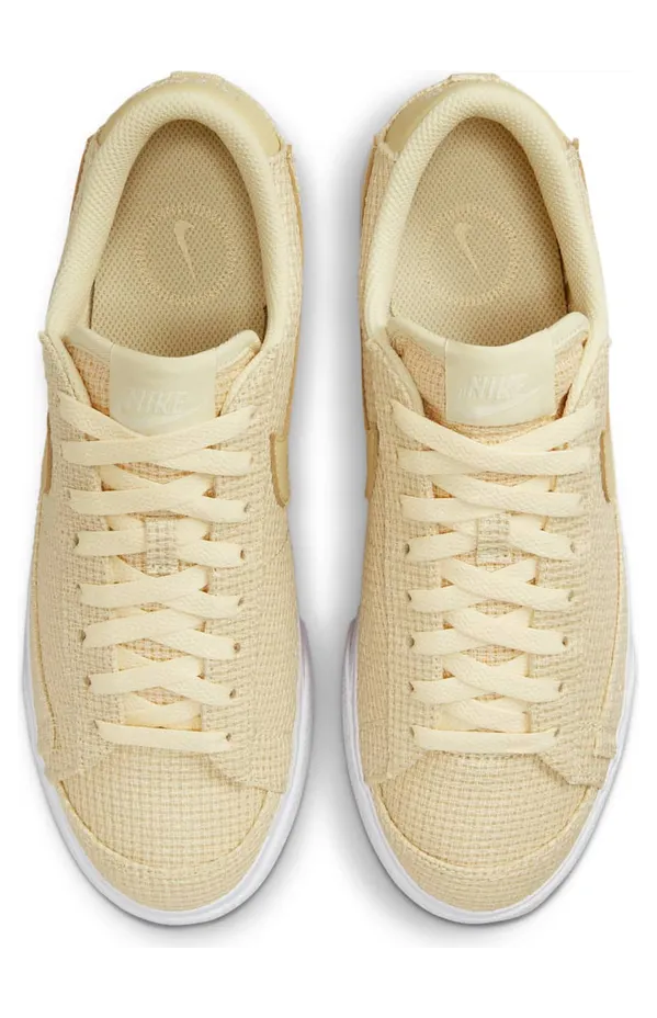 nike-blazer DN0744-700