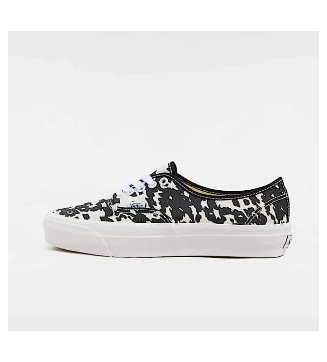 Vans Premium Authentic Cow Black White (VN000EBNBPT)