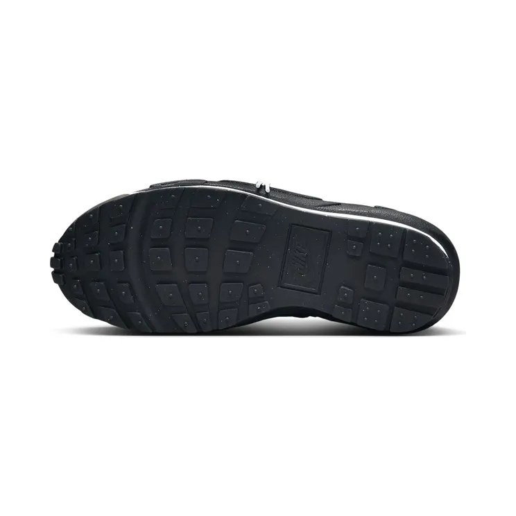nike-magmascape-x-sacai FN0563-001