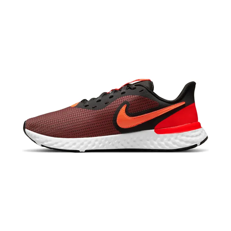 Nike Revolution 5 EXT “Black / Chile Red / Hyper Crimson” (CZ8591-002)