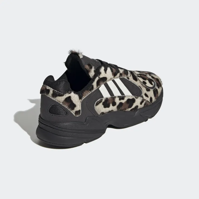 adidas Yung-1 Leopard Core Black/Off White/Simple Brown (EG8726)