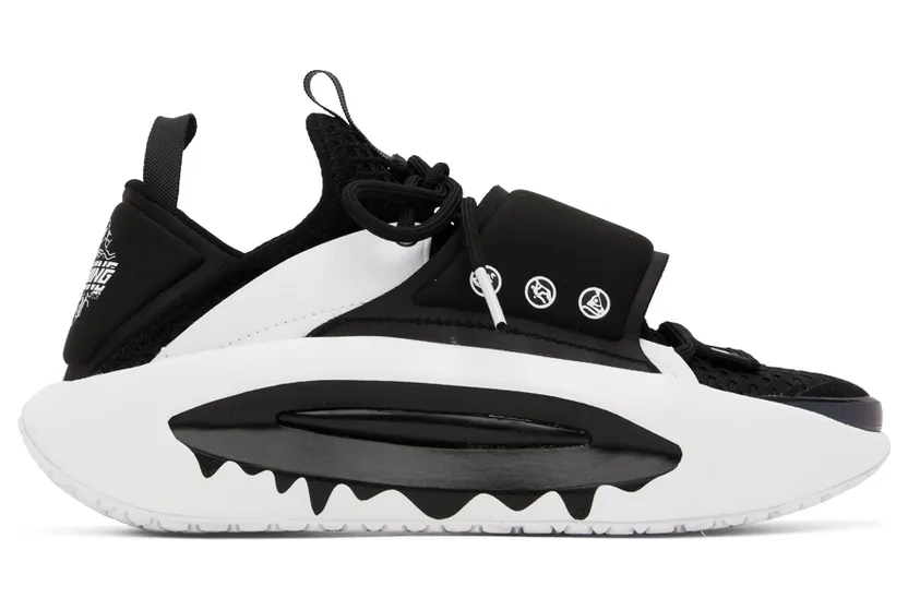 Li-Ning Black Xiao Zhan Edition Yunyou Lite Sneakers (AZGS047-2K)