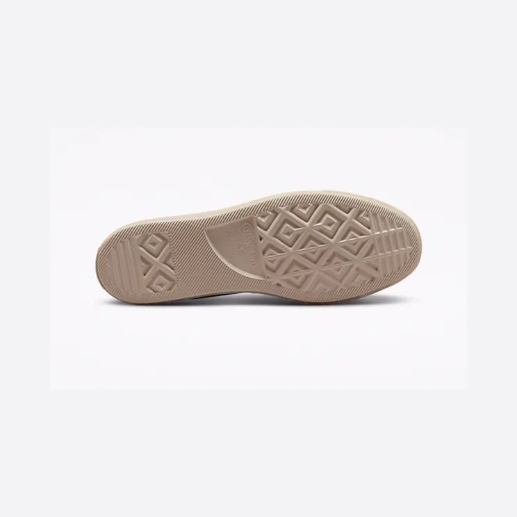 converse-chuck-taylor-all-star A03235C