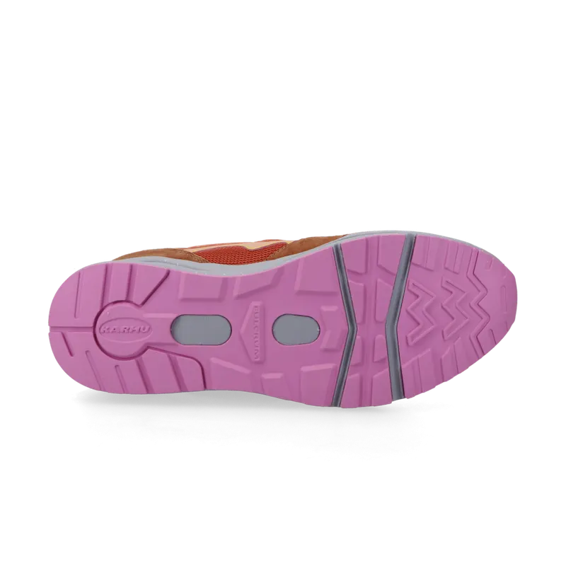 Karhu Aria 95 (brown sugar/ almost apricot) – F803096