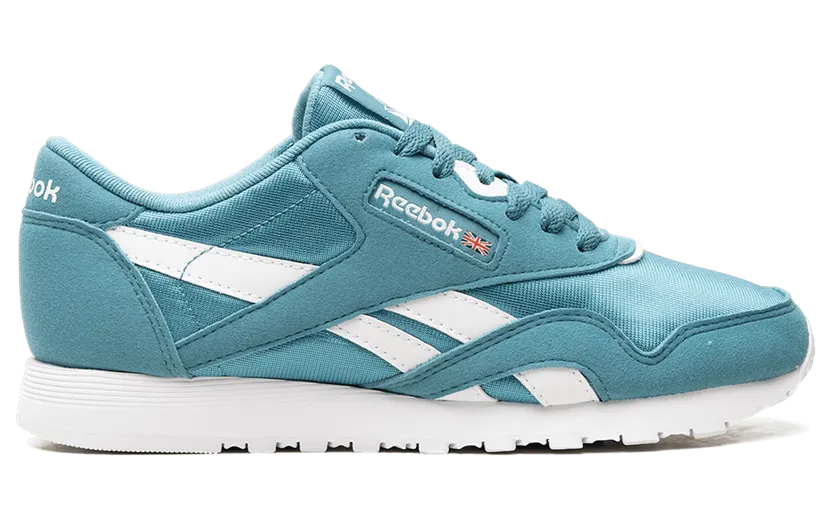 reebok-classic-leather DV7701