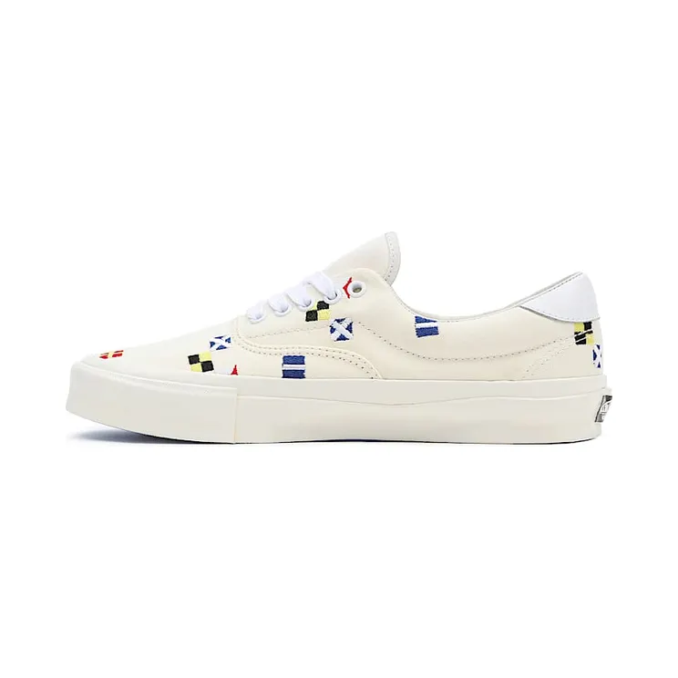 vans-style VN0A4UVGAR9