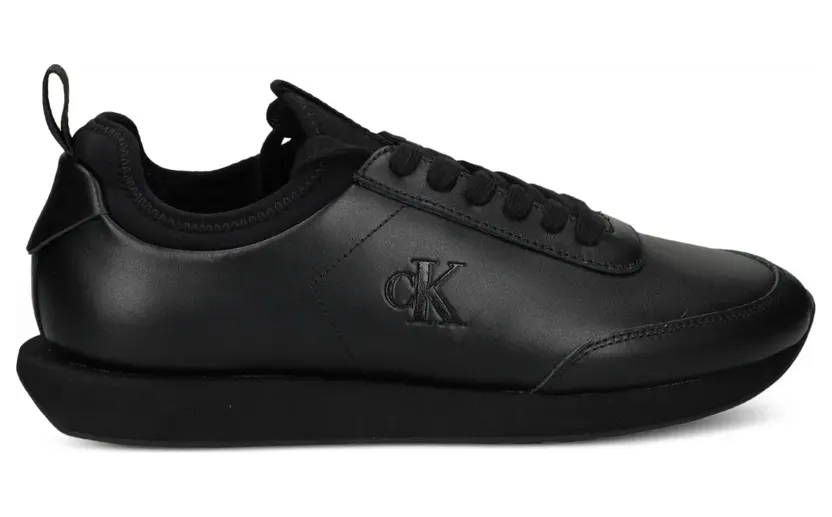 Calvin Klein Sneakers mit Logo-Prägung – Schwarz (YM0YM013620GJ)