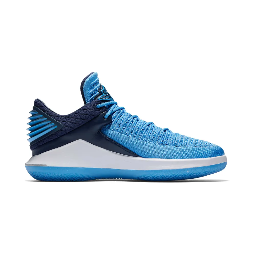 Jordan XXXII Low UNC Win Like 82 University Blue/Metallic Silver-Black-White (AA1256-401)