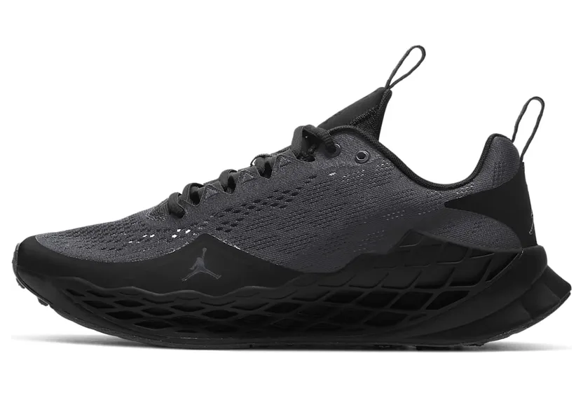 Jordan Zoom Trunner Advance “Black Cat” Zwart (CJ1494-002)