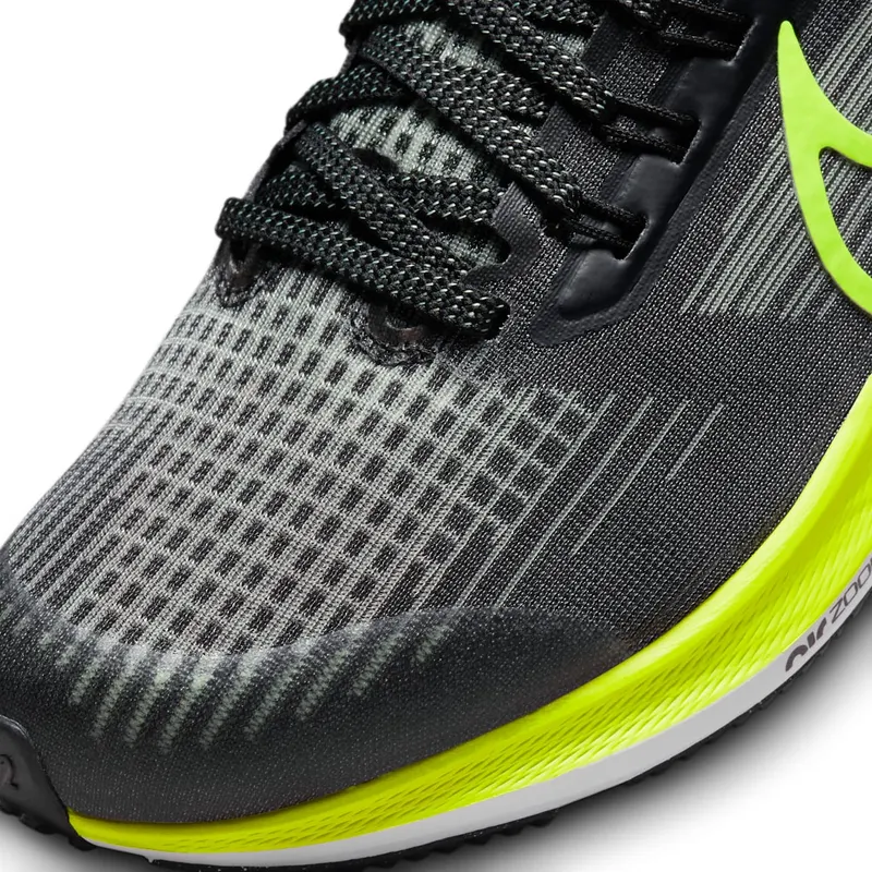 Nike Air Zoom Pegasus 39 Younger/Older Kids’ Road Running Black (DM4015-002)