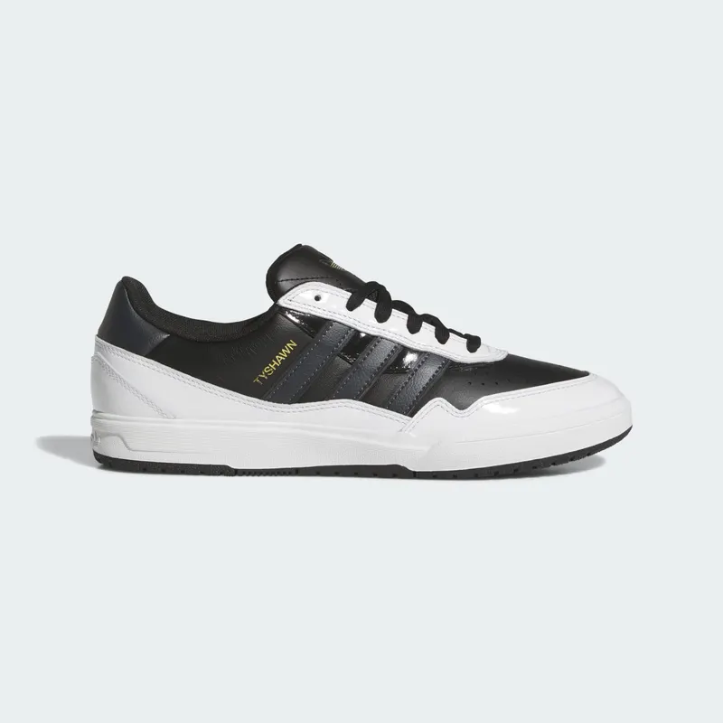adidas Tyshawn II “Core Black / Carbon / Cloud White” (KK2980)