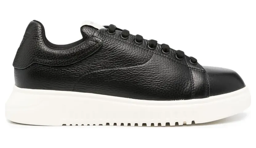 Emporio Armani Tumbled Sneakers – Schwarz (X4X264XF768)