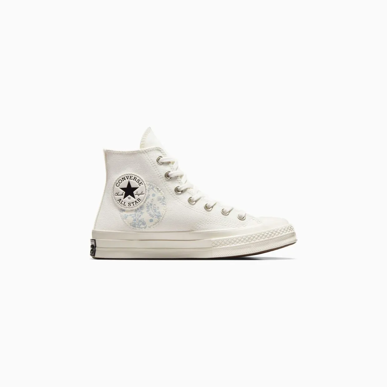 converse-chuck-taylor-all-star A06822C