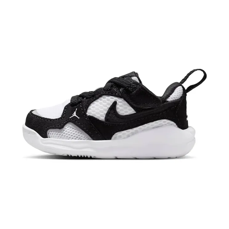 Jordan CMFT Era “Black / White” (HQ0508-001)