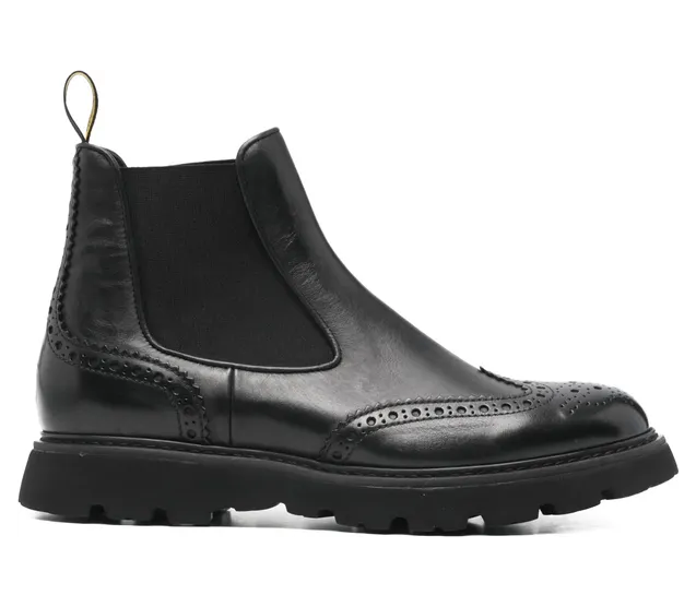 Doucal’s Black Chelsea “Black” (DU3110G0TNUF18 8NN00)
