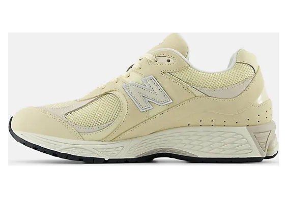 new-balance-2002r M2002RFI