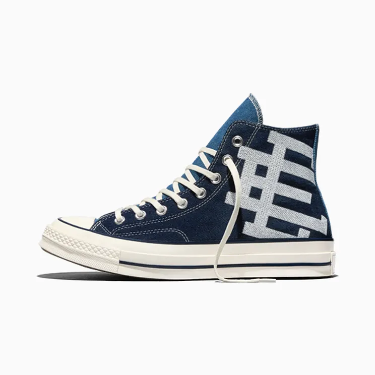 converse-chuck-taylor-all-star A19037C